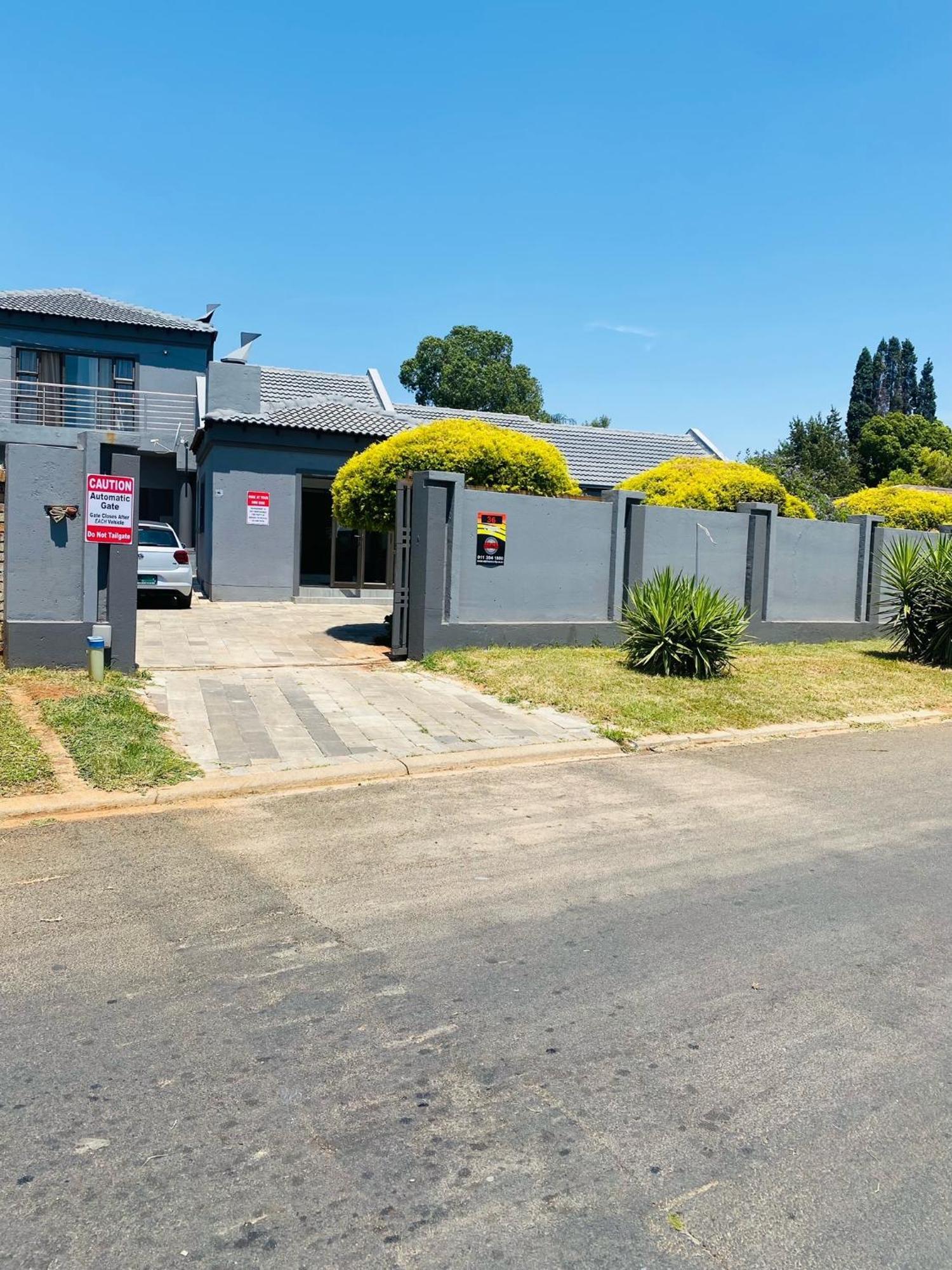 Airport Imperial Guest House Kempton Park Extérieur photo
