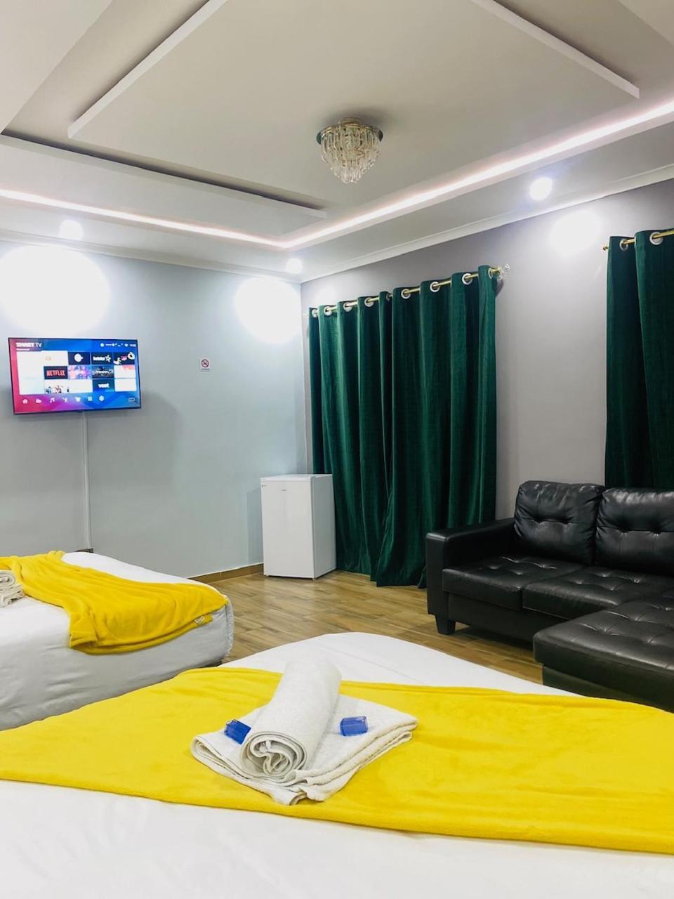 Airport Imperial Guest House Kempton Park Extérieur photo
