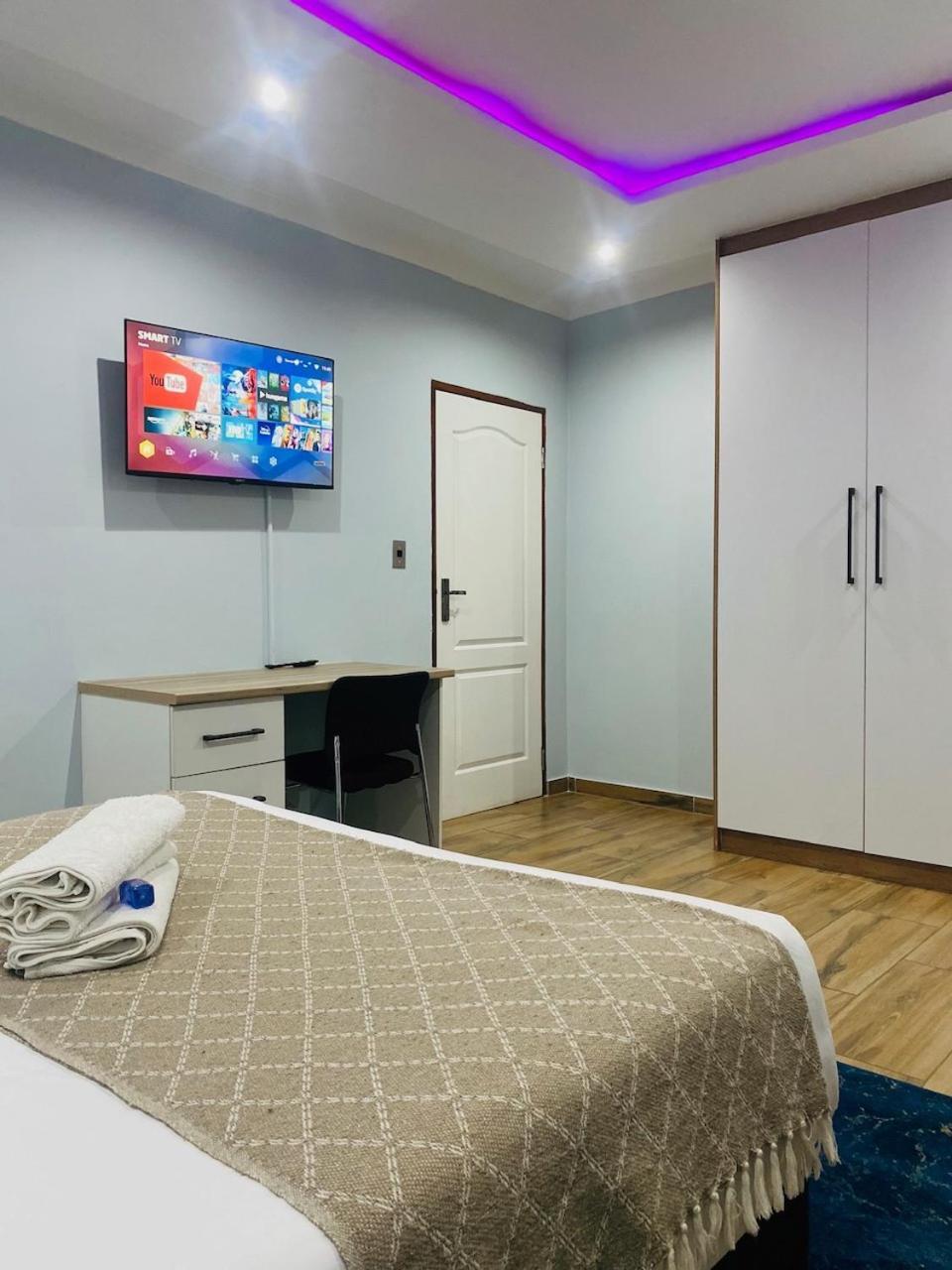 Airport Imperial Guest House Kempton Park Extérieur photo